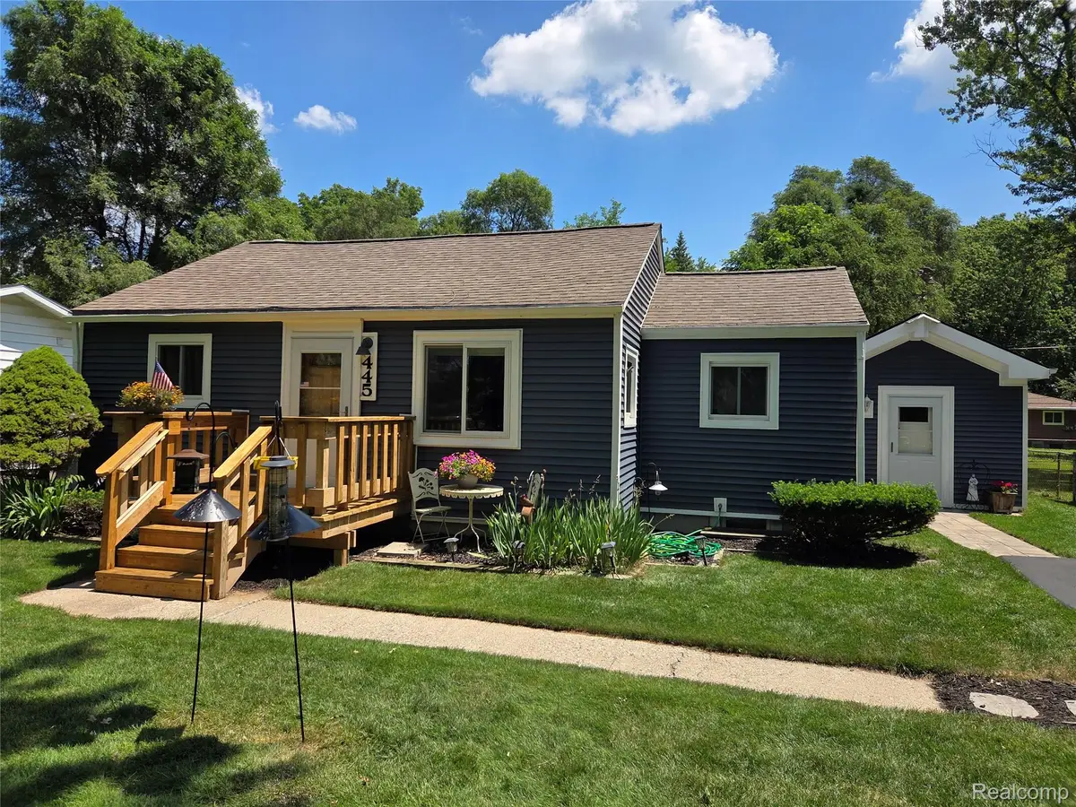 445 Clark Road, Highland, MI 48357 - #1