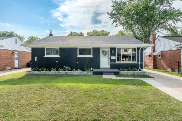 329 N Manitou Avenue, Clawson, MI 48017