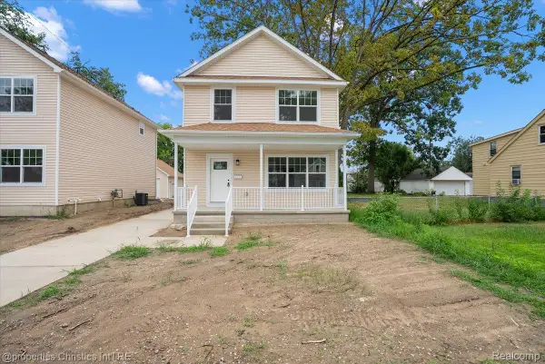 27824 Groveland Street, MadisonHeights, MI 48071