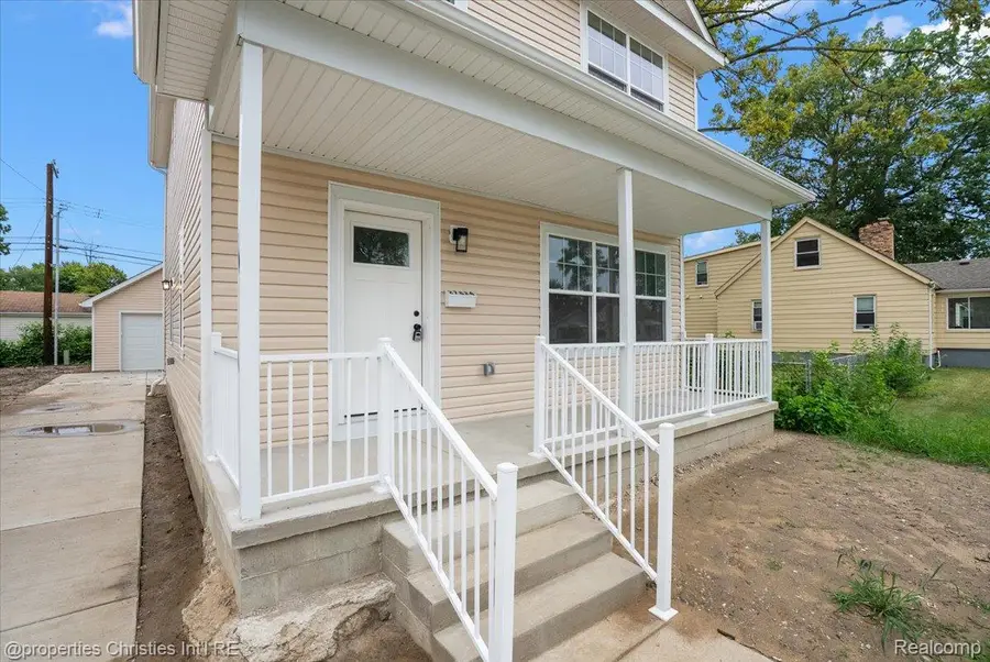 27824 Groveland Street, Madison Heights, MI 48071 - #3
