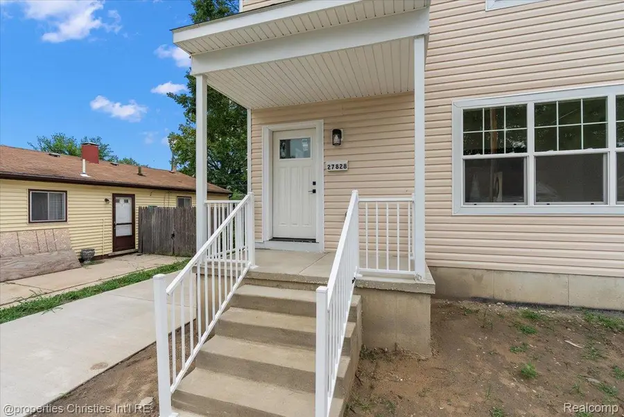 27828 Groveland Street, Madison Heights, MI 48071 - #3