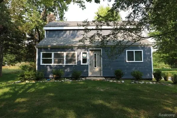 9900 Dartmouth Road, Clarkston, MI 48348