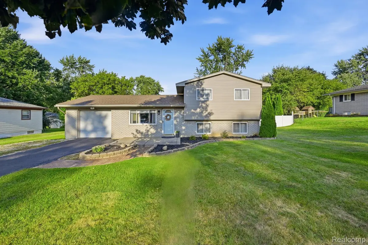 5382 Winell Street, Clarkston, MI 48346 - #1