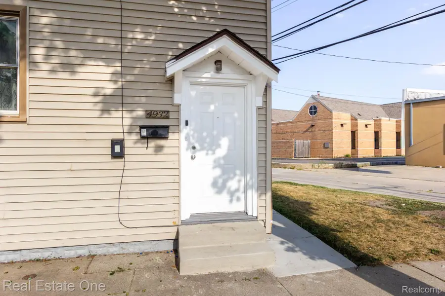 4932 Reuter Street, Dearborn, MI 48126 - #3