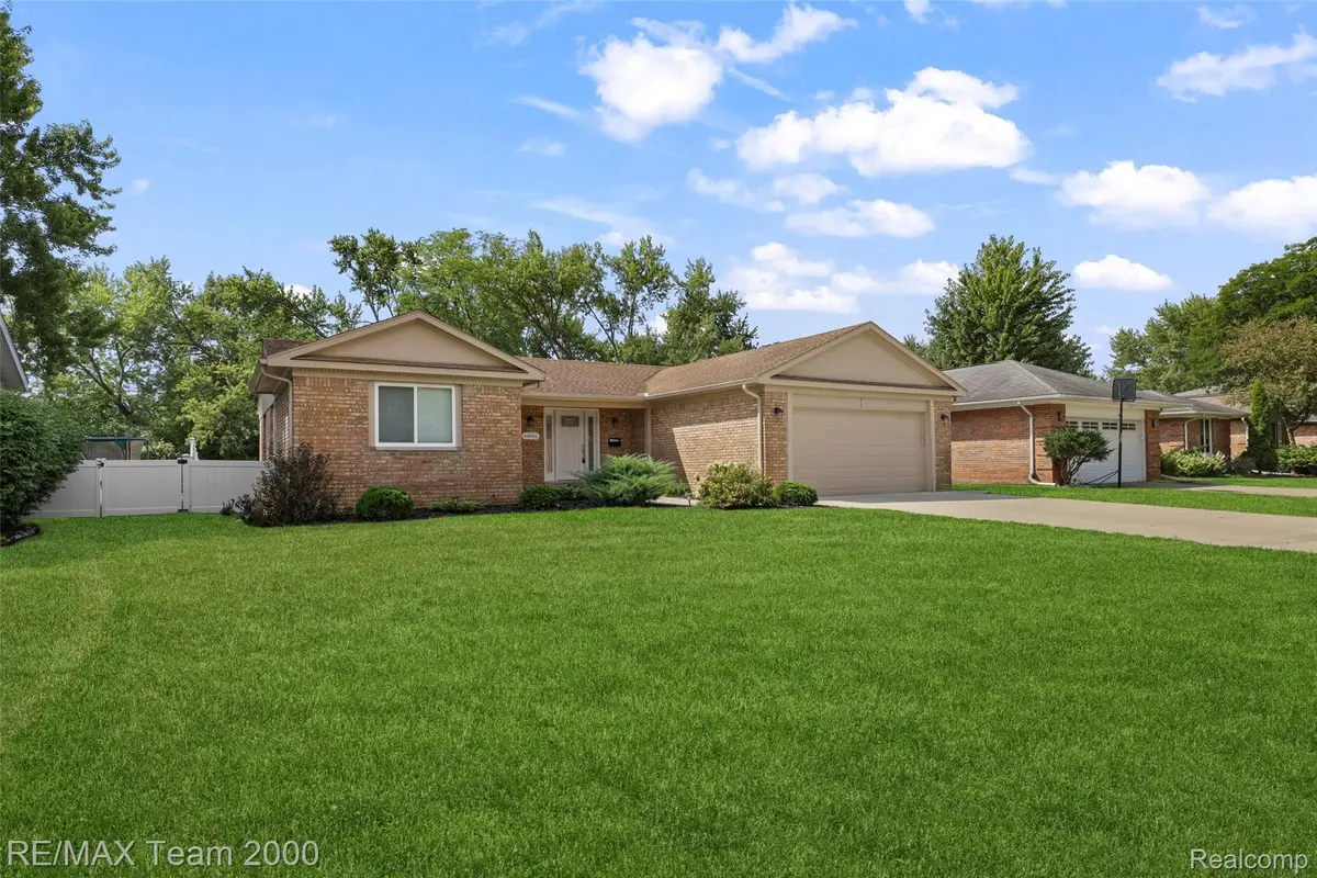 44001 S Umberland Circle, Canton, MI 48187 - #1