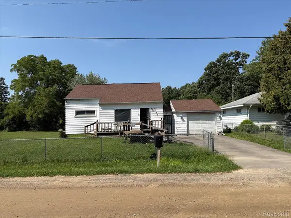 3095 Maywood Drive, Flint, MI 48504