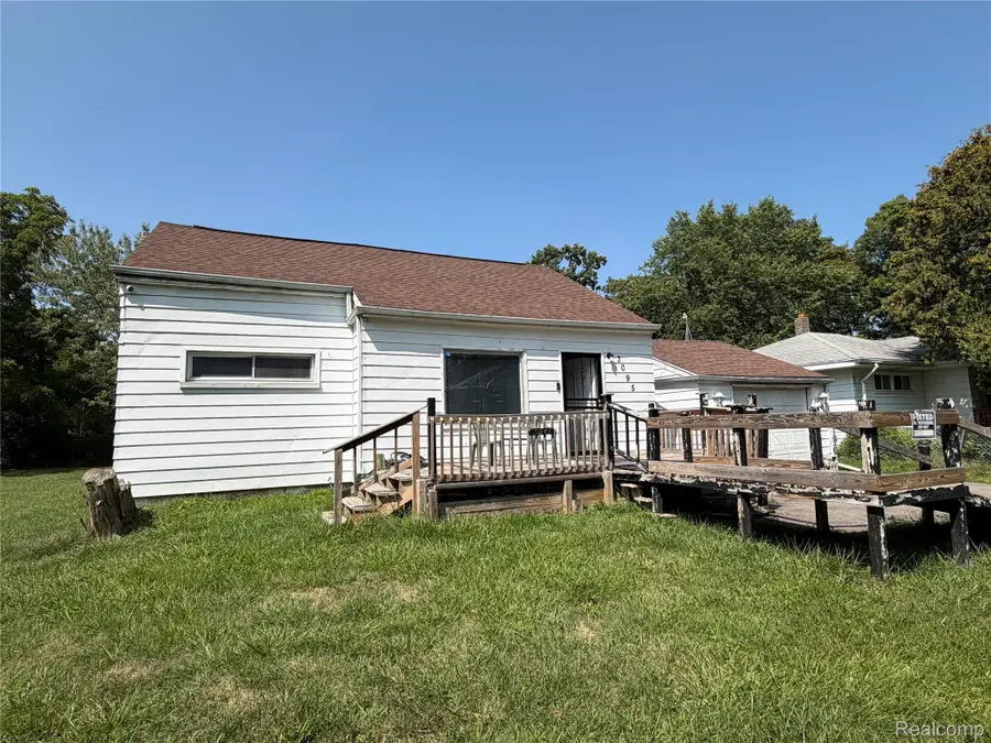 3095 Maywood Drive, Flint, MI 48504 - #2