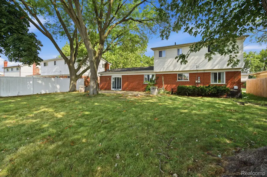 11354 Meadowbrook Drive, Warren, MI 48093 - #3