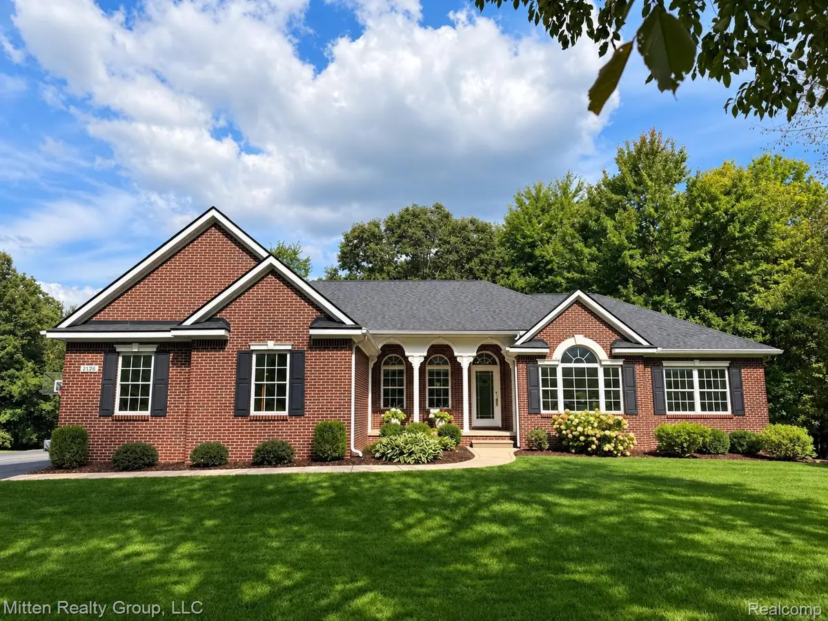 2126 Moorlands View, Howell, MI 48855 - #1