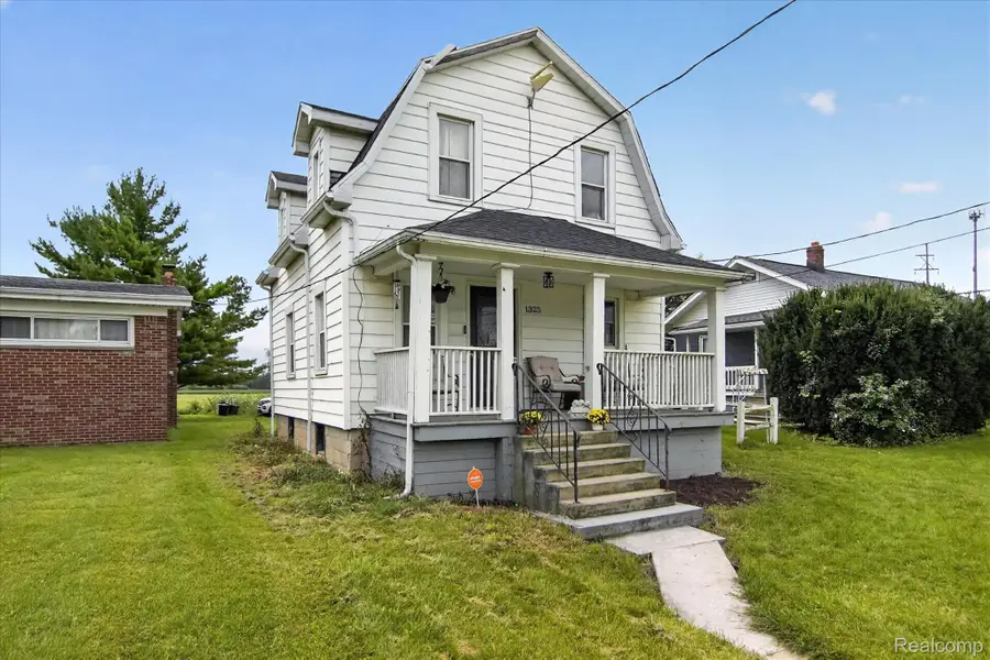 1325 Garden Court, Erie, MI 48133 - #2