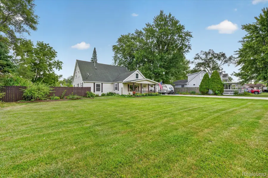 8847 Rosella Street, Taylor, MI 48180 - #2
