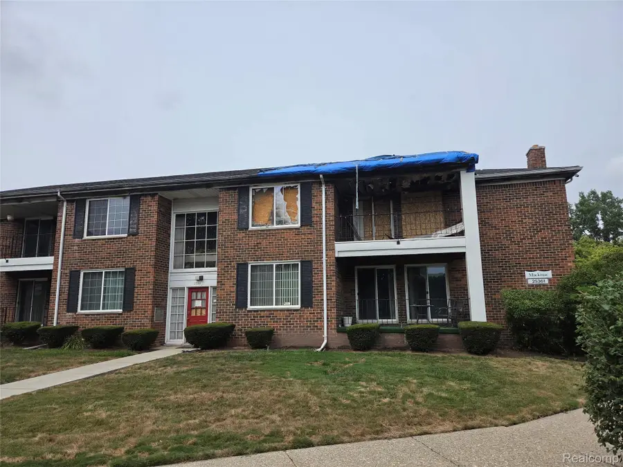 25361 Shiawassee Circle #APT 202, Southfield, MI 48033 - #3