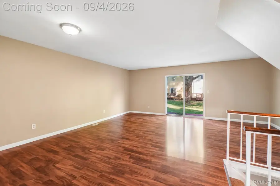 36517 Park Place Drive, Sterling Heights, MI 48310 - #3