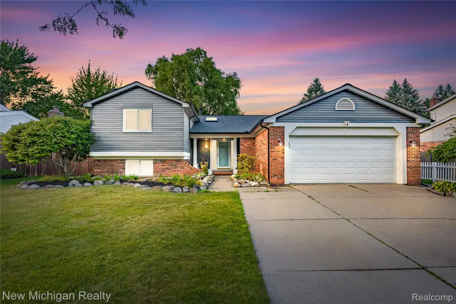 1653 Oakcrest Drive, Troy, MI 48083 - #2
