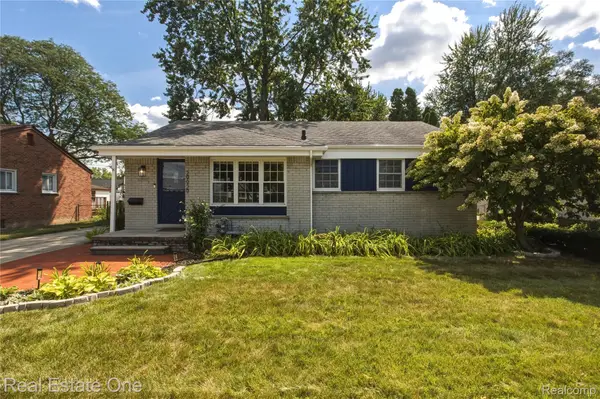 29929 Orangelawn Street, Livonia, MI 48150