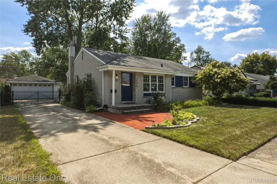 29929 Orangelawn Street, Livonia, MI 48150 - #2