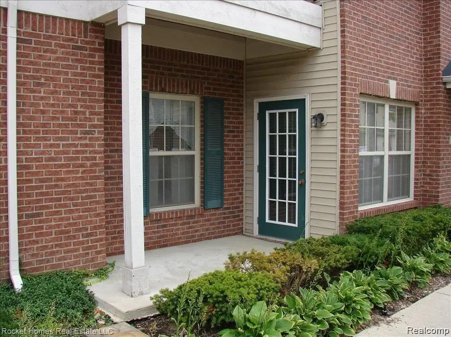 11840 Farmington Road #59, Livonia, MI 48150 - #2