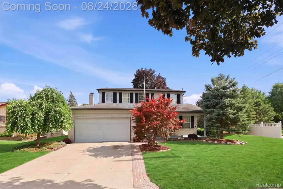 13622 Biscayne Drive, Sterling Heights, MI 48313 - #2