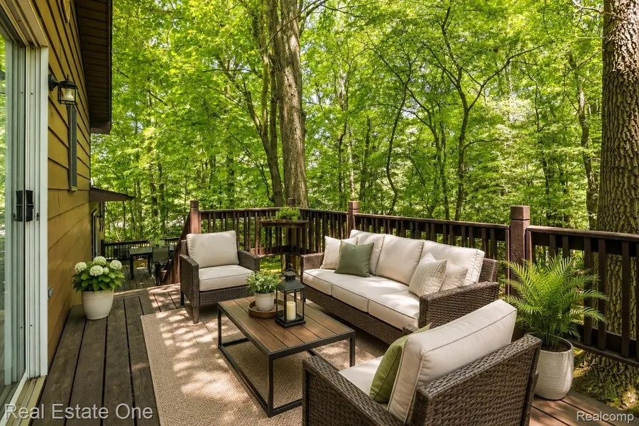 6218 Sturgeon Creek Parkway, Midland, MI 48640 - #2