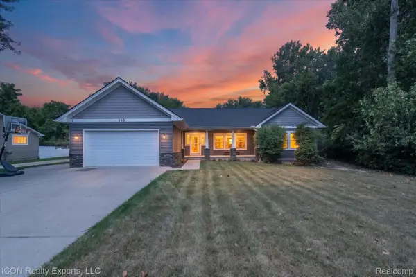 165 Leetonia Drive, Troy, MI 48085