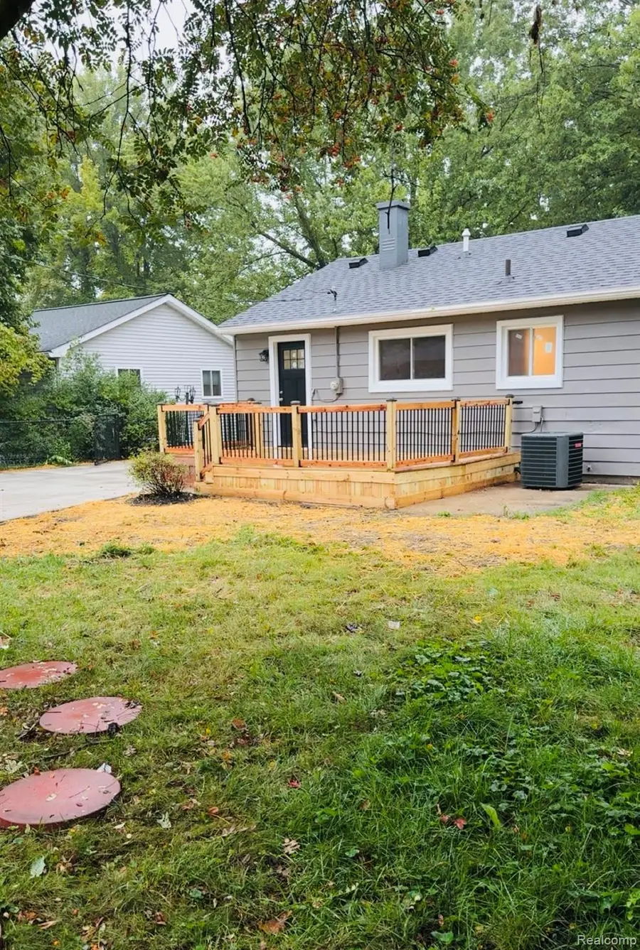 1233 Duncan Avenue, Ypsilanti, MI 48198 - #3