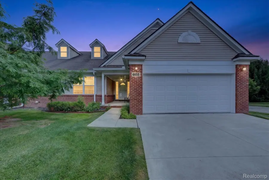 6655 Cortland Avenue #44, Brighton, MI 48114 - #2