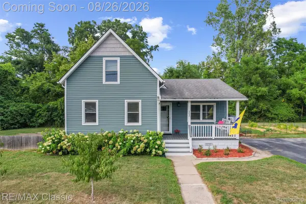 505 E Columbia, Belleville, MI 48111