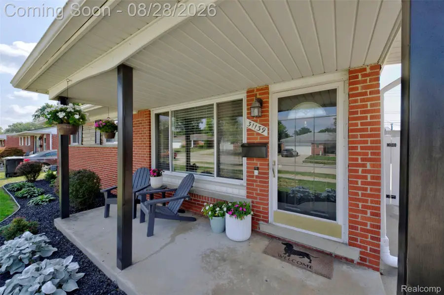 31139 Roycroft Street, Livonia, MI 48154 - #2