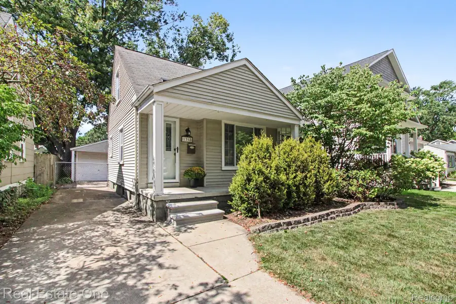 1318 Cherokee Avenue, Royal Oak, MI 48067 - #3