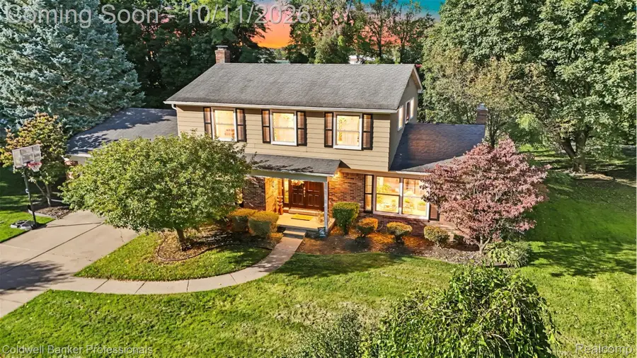 561 Fox River Drive, Bloomfield, MI 48304 - #2