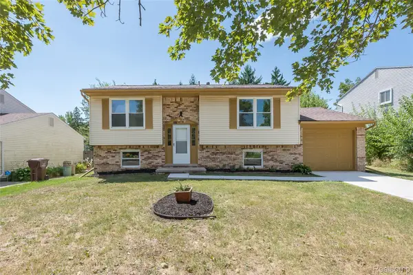 1186 Stamford Road, Ypsilanti, MI 48198