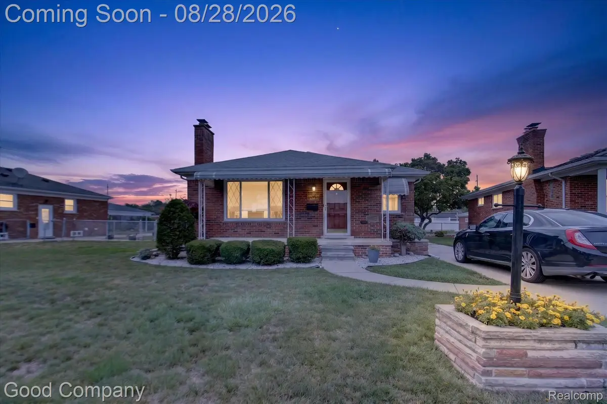 24910 Manhattan Street, Saint Clair Shores, MI 48080 - #1