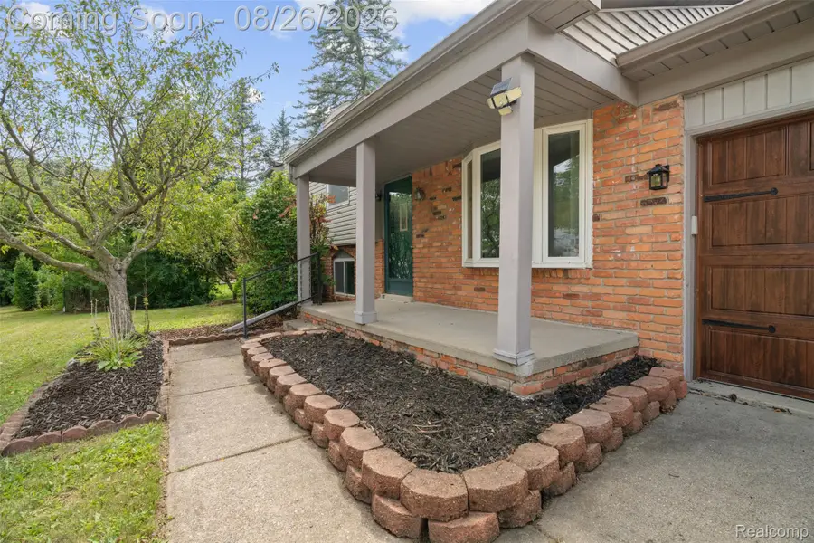 3757 Oxley Drive, Troy, MI 48083 - #2