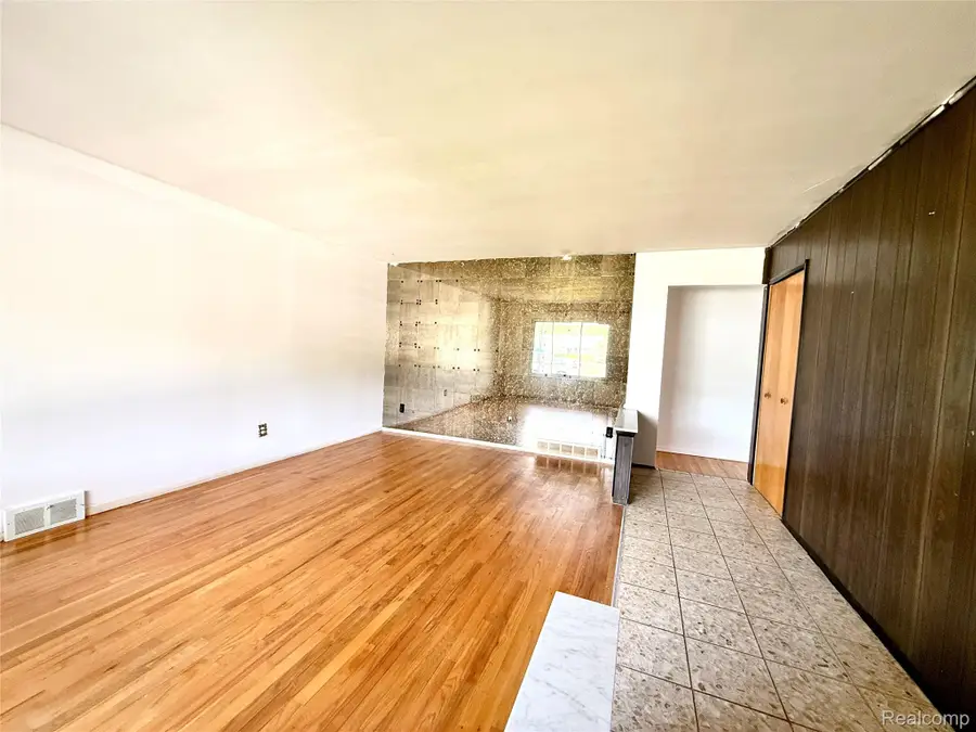 13252 Diena Drive, Warren, MI 48088 - #3