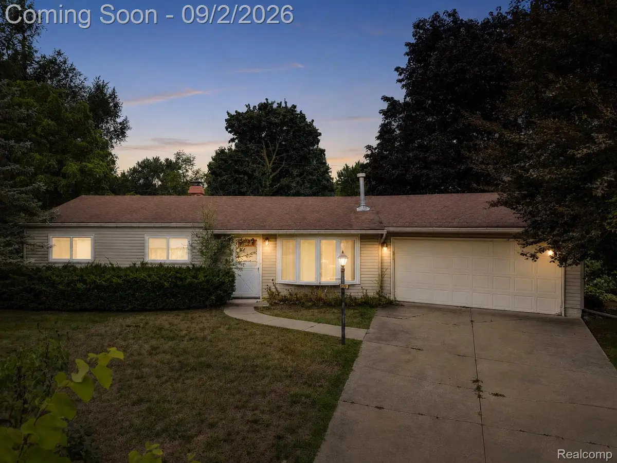 4595 Newcroft Court, Commerce Township, MI 48382 - #1