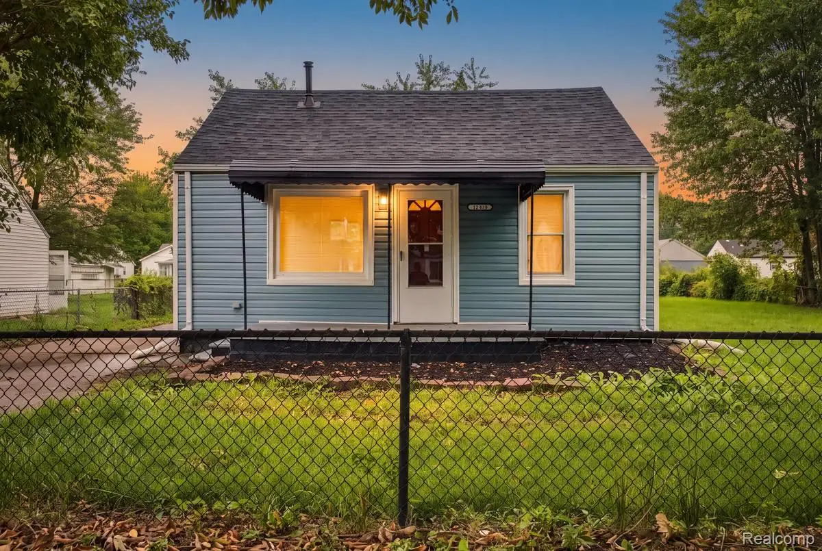 11420 Maxwell Avenue, Warren, MI 48089 - #1