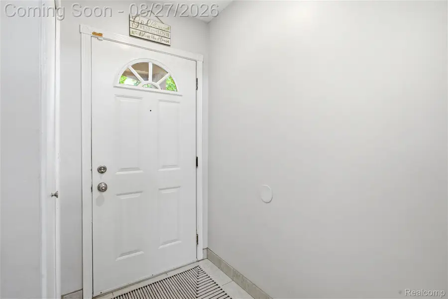 6306 Aspen Ridge Boulevard, West Bloomfield, MI 48322 - #3