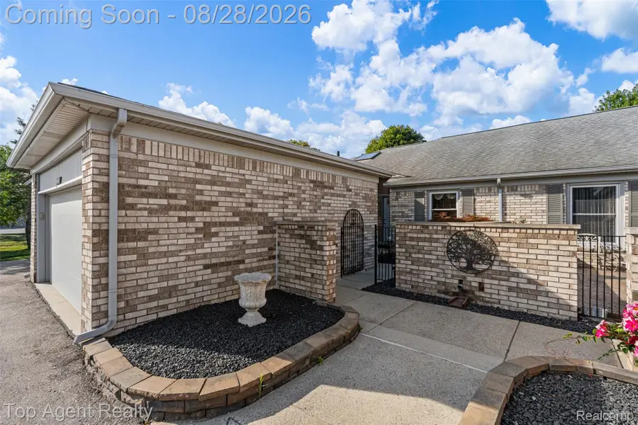14430 Cove Creek Court, Shelby, MI 48315 - #2