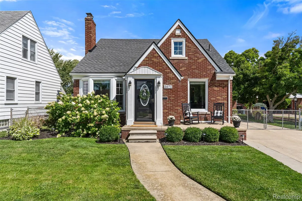 2071 10th Street, Wyandotte, MI 48192 - #1