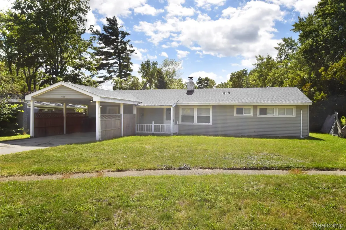 1935 Carmanbrook Parkway, Flint, MI 48507 - #1