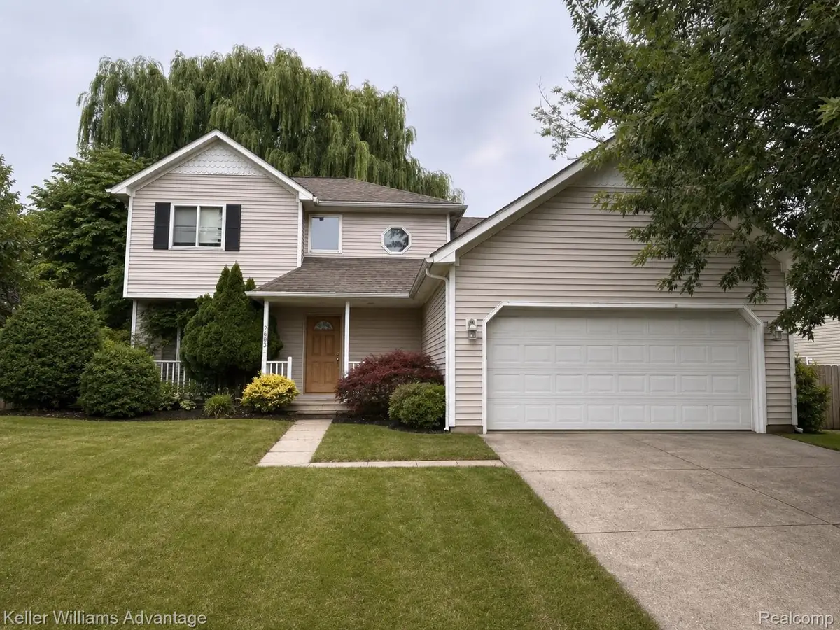 2803 Reflection Avenue, Waterford, MI 48328 - #1