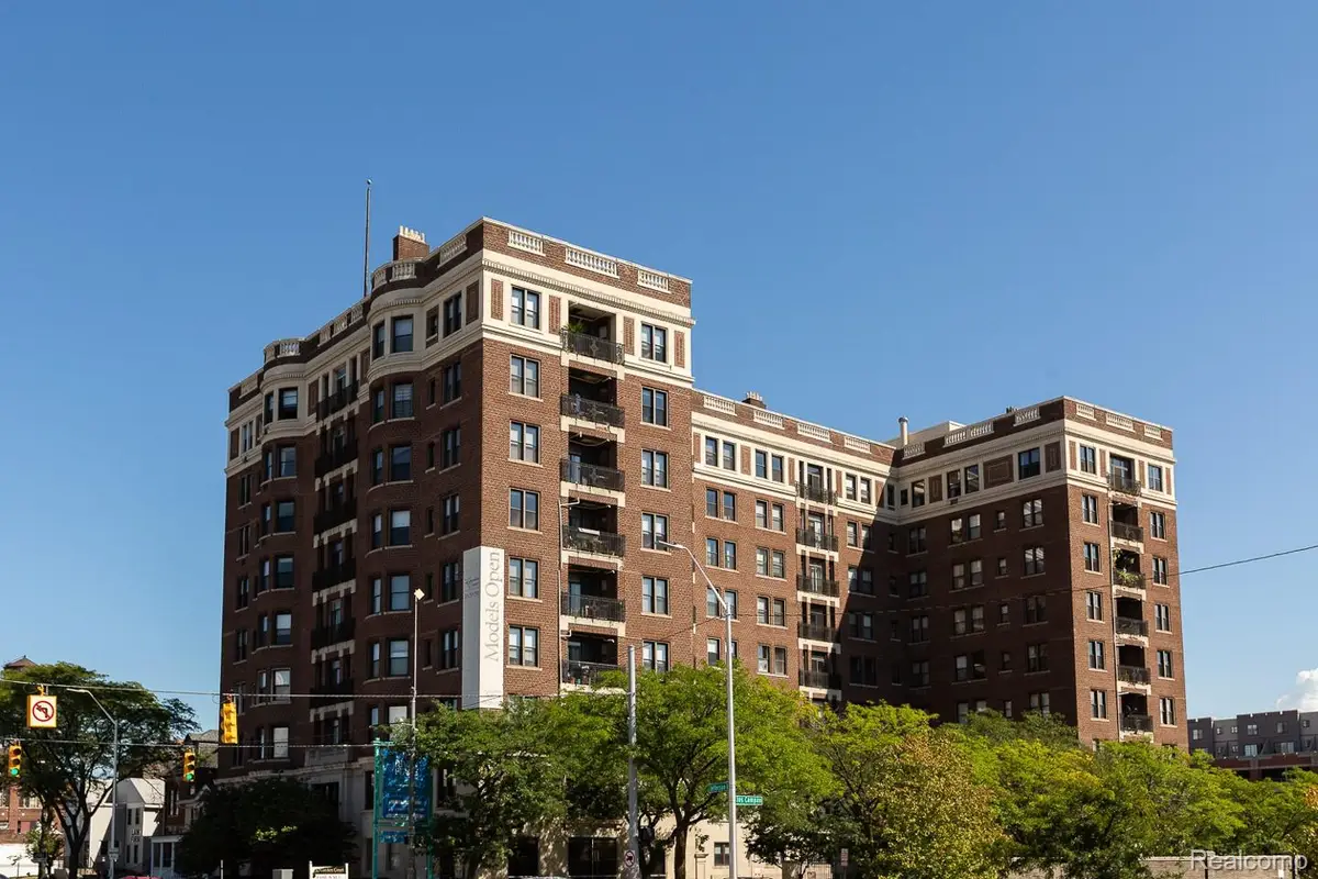 2900 E Jefferson Avenue, Detroit, MI 48207 - #1