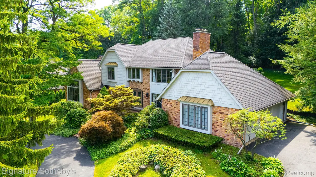 251 Woodwind Drive, Bloomfield Hills, MI 48304 - #1