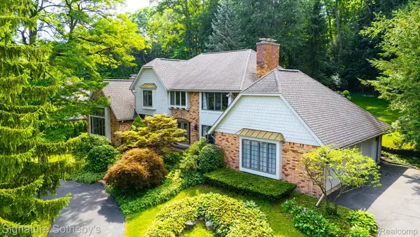 251 Woodwind Drive, BloomfieldHills, MI 48304