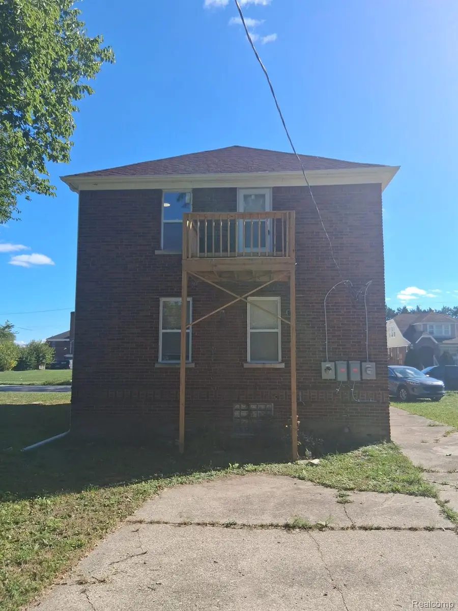 15231 Evanston Street, Detroit, MI 48224 - #2