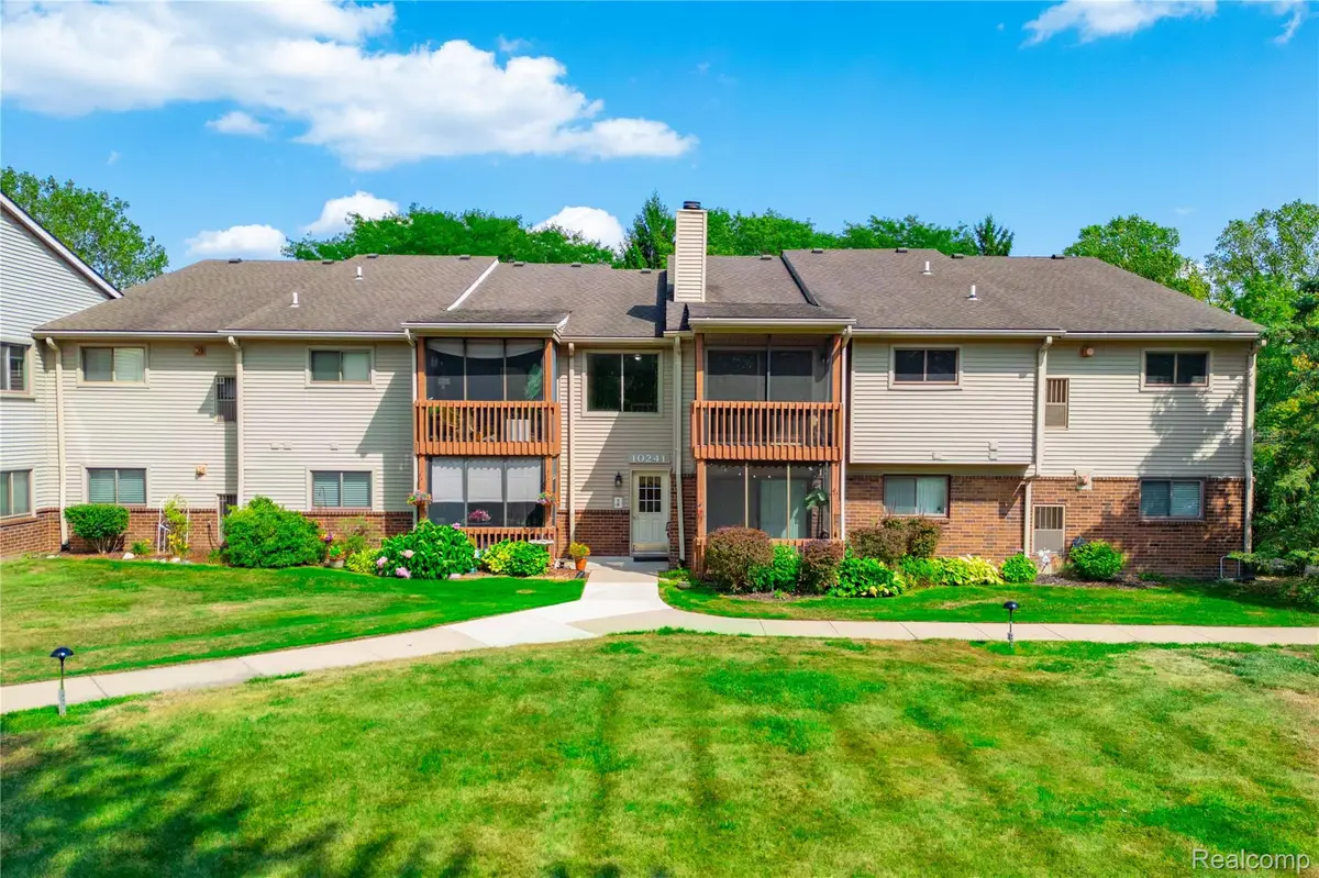 10241 Nancys Boulevard #50, Grosse Ile, MI 48138 - #1