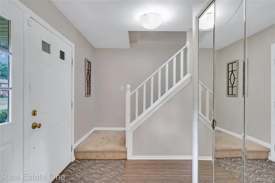9694 Klais Road, Clarkston, MI 48348 - #3