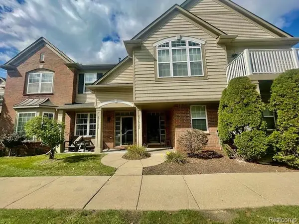 47520 Pembroke Drive, Canton, MI 48188