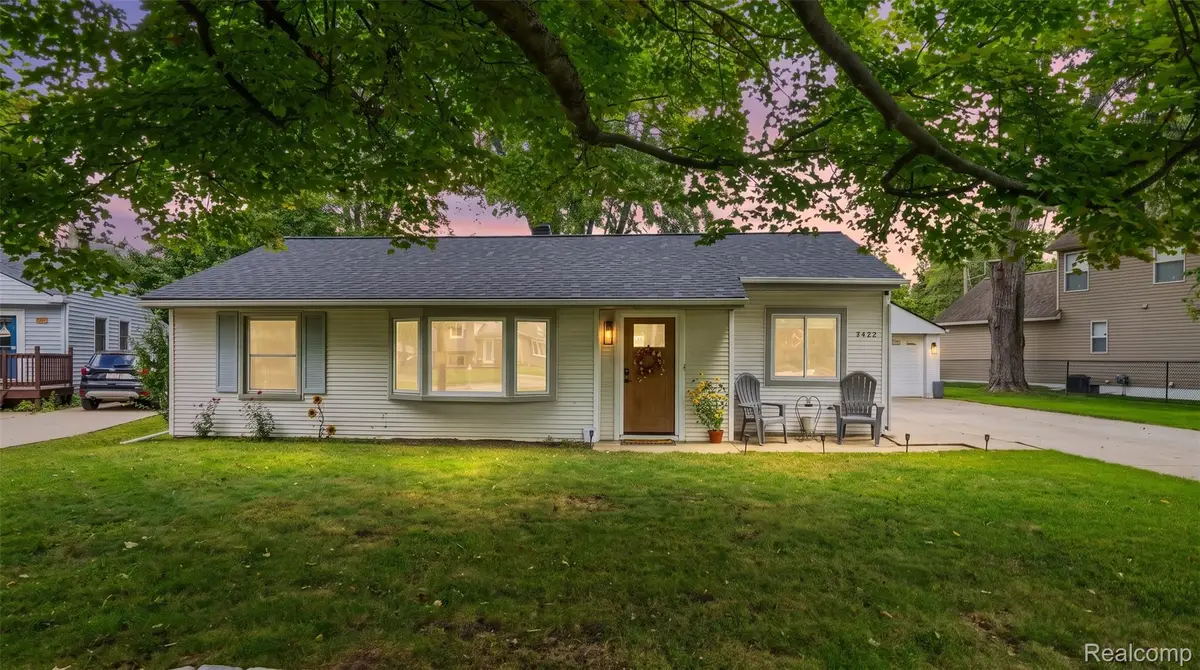 3422 Watkins Lake Road, Waterford, MI 48328 - #1