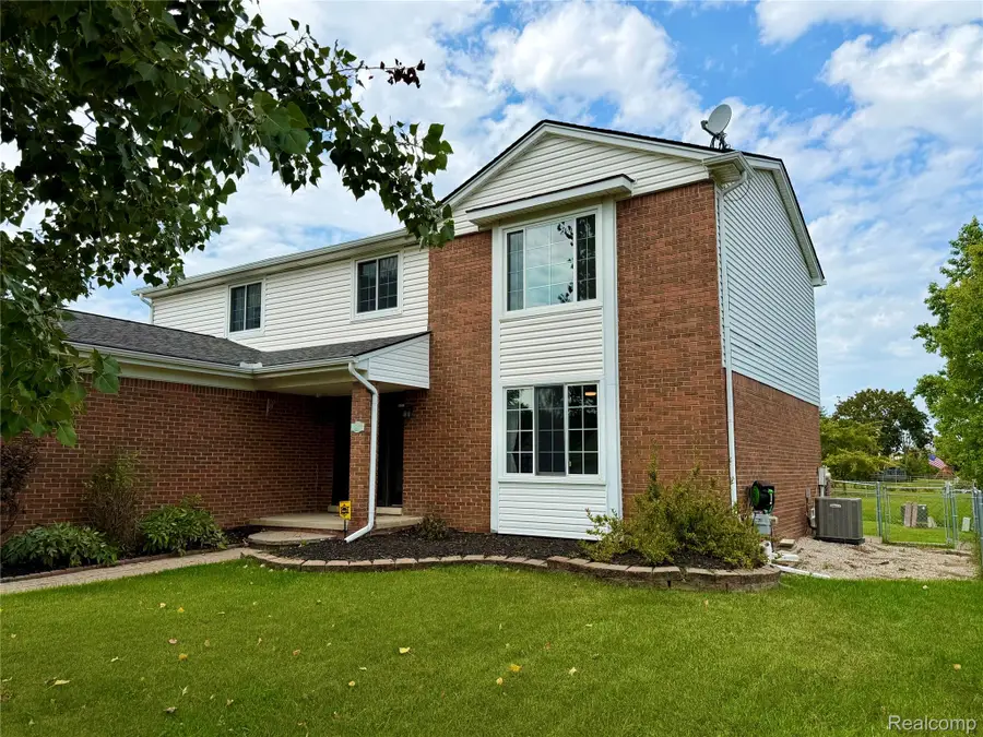 15873 Nathan Drive, Macomb, MI 48044 - #2